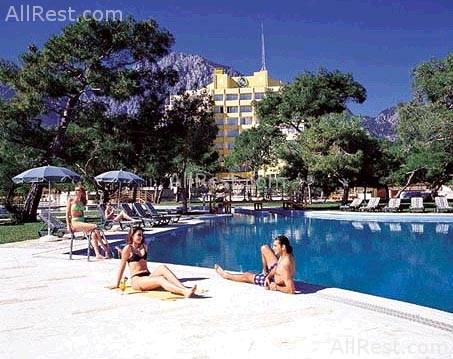 Royal Resort Hotel 28